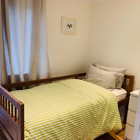 Boogaard'S Guest House Londra Esterno foto