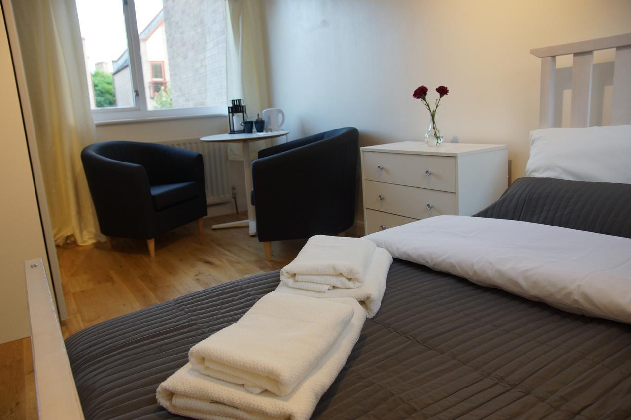 Boogaard'S Guest House Londra Esterno foto